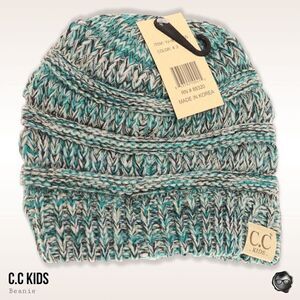 C.C KIDS BEANIE IN COOL CONFETTI GREEN & BLUE WARM CABLE KNIT WINTER CAP NO ITCH